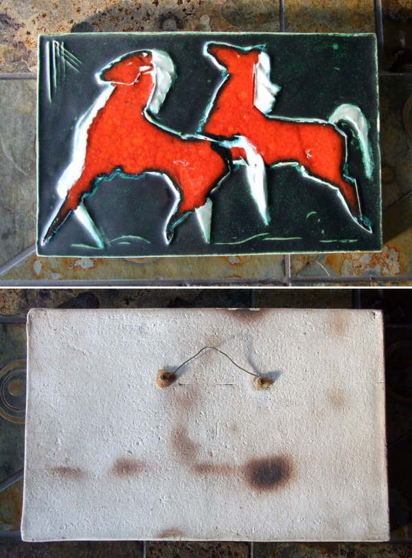 Schffenacker Wandplatte rote Pferde (1)