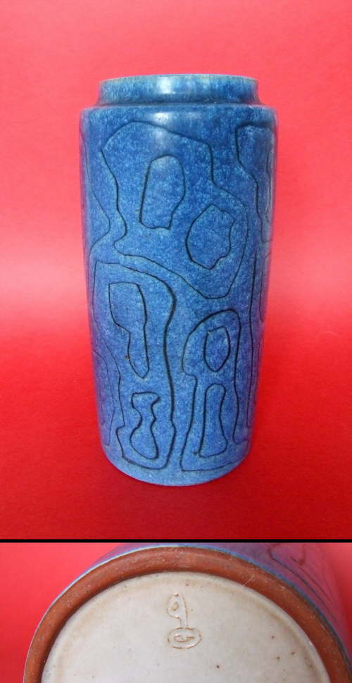 mystery studio vase blau cylindrical mit riss  - selbe Marke bei 3 grüne mystery vases COLLAGE